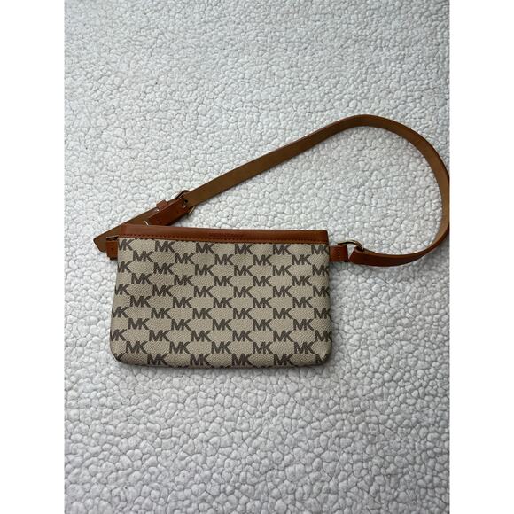 Michael Kors Signature Fanny Pack Belt Bag Brown - Picture 1 of 10